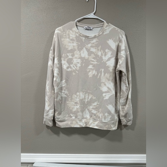 Athleta Willow Abalone Grey Long Sleeve - Picture 3 of 6